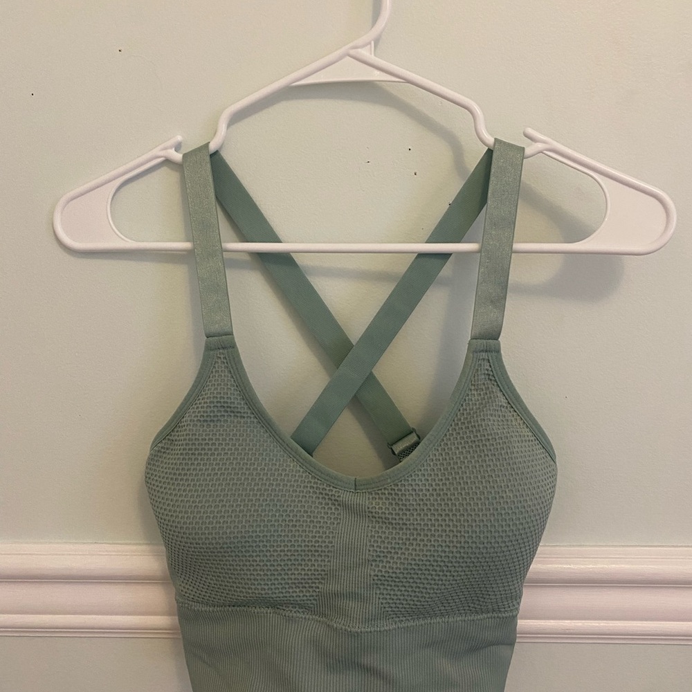 Amazon Sage Cross-Back Sports Bra